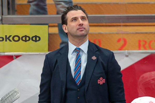 Экс-тренер сборной России: КХЛ не хватает Романа Ротенберга, где-то по нему скучают