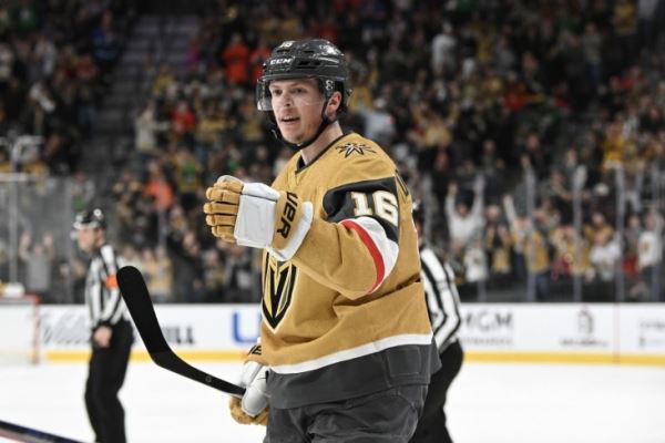 Павел Дорофеев оформил дубль и вышел в единоличные лидеры гонки снайперов НХЛ