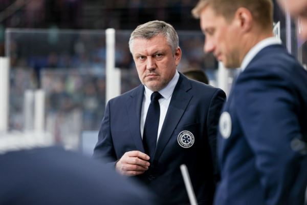 «Есть характер, самолюбие». Буцаев о восстановлении «Сибири» после поражения от «Салавата»