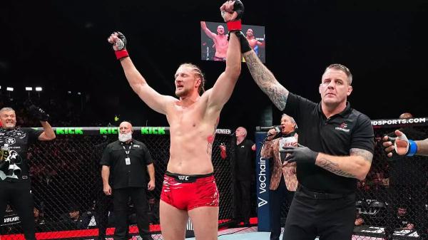 Волков победил Алмейду и стал претендентом на титул UFC