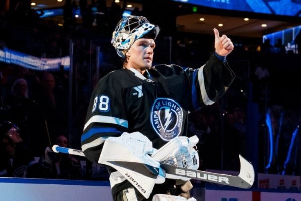 Андрей Василевский вышел на третье место по числу побед среди российских вратарей НХЛ