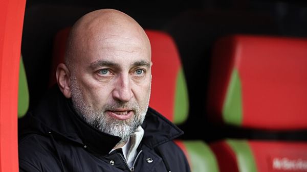 Главный тренер «Крыльев Советов» Адиев пожаловался на нехватку игроков в команде