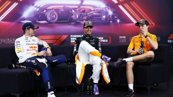 «Борьба обещает быть захватывающей». Хэмилтон – о финальном отрезке битвы за титул