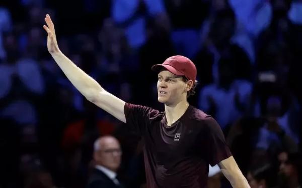 Париж (ATP). Янник Синнер уверенно стартовал на турнире