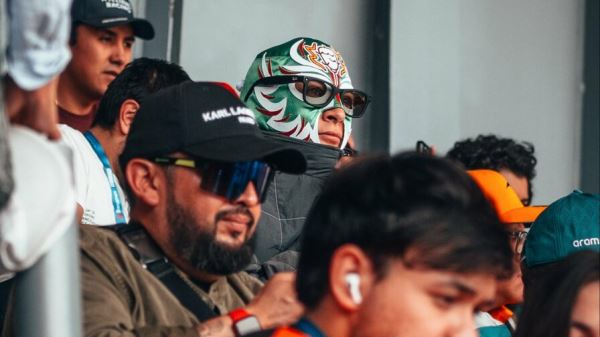 Джордж Рассел инкогнито побывал на трибунах Гран При Мексики