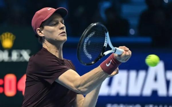 Итоговый турнир ATP. Янник Синнер победил Феликса Оже-Альяссима в первом туре группового этапа