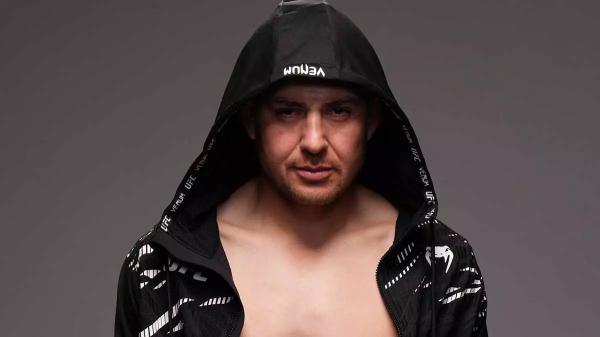 Стив Гарсия бросил вызов Максу Холловэю