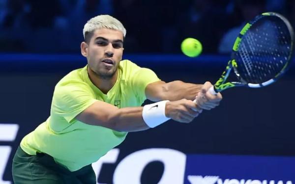 Итоговый турнир ATP. Карлос Алькарас обыграл Тэйлора Фрица во втором туре группового этапа