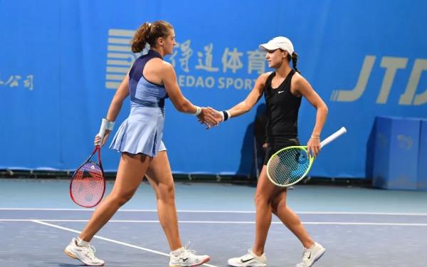 Цзюцзян (WTA 250). Елена Приданкина и Куинн Глисон стали чемпионками парного турнира