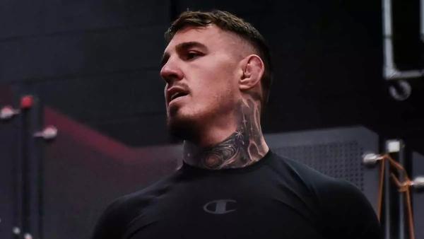 Том Аспиналл отметил Хэллоуин: «Ещё один день, ещё одна больница»