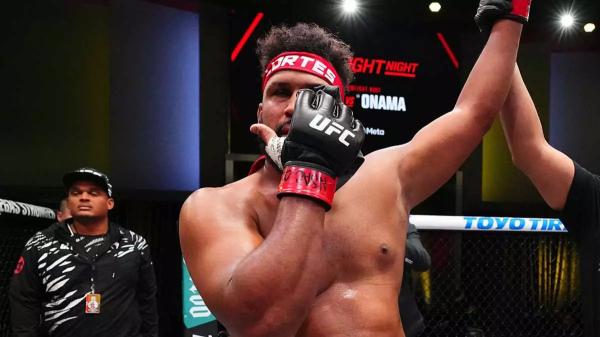 Кортес-Акоста нокаутировал Делию и обратился к Аспиналлу: «Я иду за тобой!»