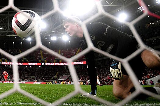 Вратарь «Локомотива» раскаялся из-за трех пропущенных мячей от «Спартака»