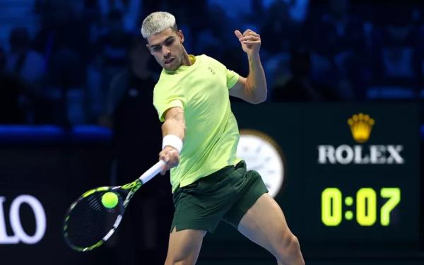 Карлос Алькарас с победы стартовал на Итоговом турнире ATP