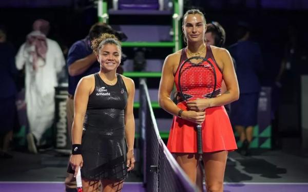 Итоговый турнир WTA. Арина Соболенко отдала Жасмин Паолини четыре гейма в стартовом матче