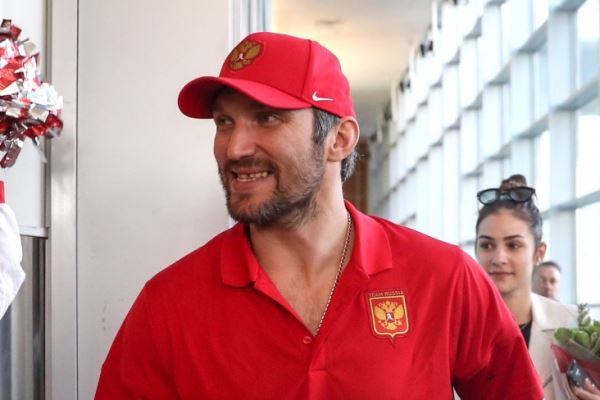 Быстров: прикольно, если бы в России выпустили купюру 900 рублей с изображением Овечкина