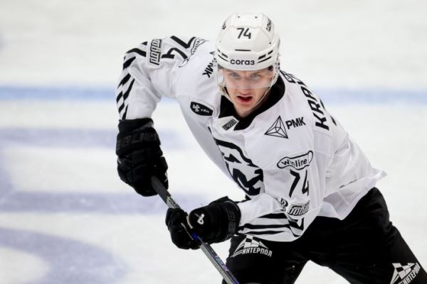 «Портит репутацию всех наших парней». Никита Квартальнов — о возвращении Кравцова из НХЛ