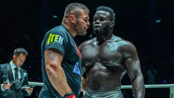 Реванш Анатолия Малыхина и Умара Кейна отменён