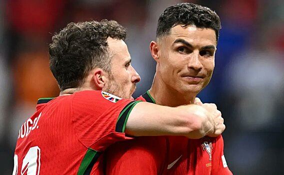 Роналду о том, почему не был на похоронах Жоты: «Не хожу на кладбища после смерти отца. Мне не нужно быть в первом ряду, чтобы меня увидели и похвалили – я все делаю за кадром»