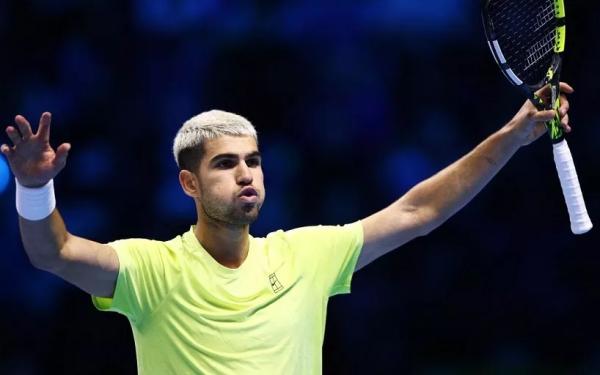 "Просто выбираешь сторону и прыгаешь". Карлос Алькарас сравнил свою игру на корте с действиями вратаря в футболе