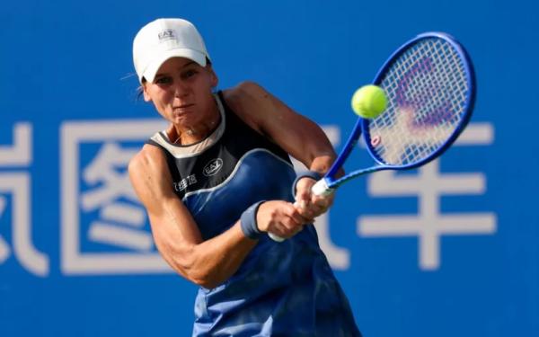 Вероника Кудерметова и Диана Шнайдер выступят на выставочном турнире в Санкт-Петербурге